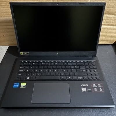Acer nitro v15, core i7 13, RTX 4050