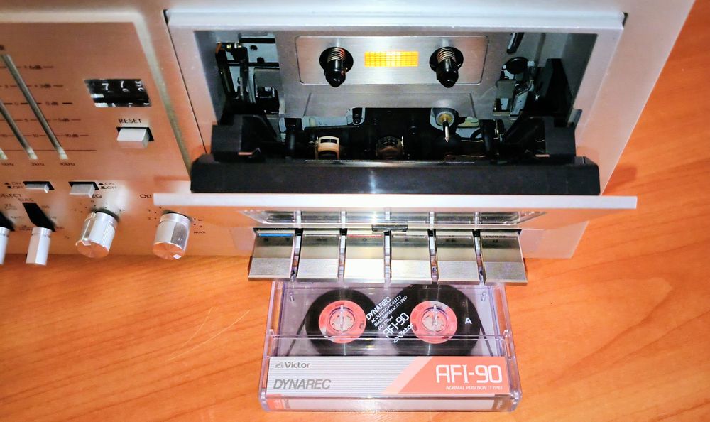 Кассетная дека Victor KD-65SA