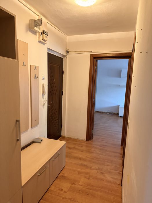De vanzare apartament 2 camere sector3