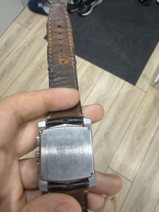 Продаю Часы Romanson