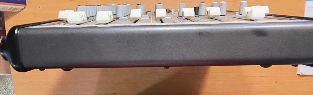 Миксер Маки / Mixer Mackie ProFX8USB