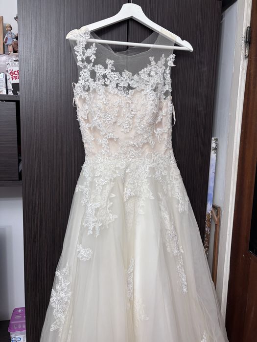 Vand Rochie de Mireasa
