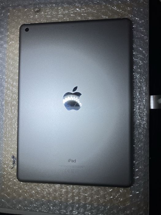 Apple iPad 9.7 (2018) gen 6 citeste descrierea