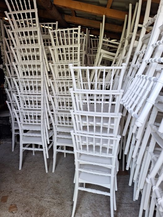 Vanzari mese și scaune pentru evenimente