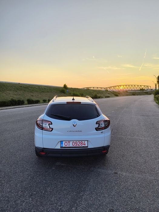 Renault Megane III Estate 1.9 dCi 131 CP | Keyless | Euro 5 | Navi | Piele