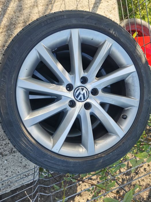 4 jante  18 Vw, cauciucuri DUNLAP 235/45 R18