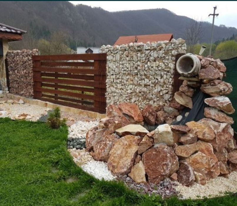Piatra rotunjita și colturoasa decorativa gradina alba gri rosiatic