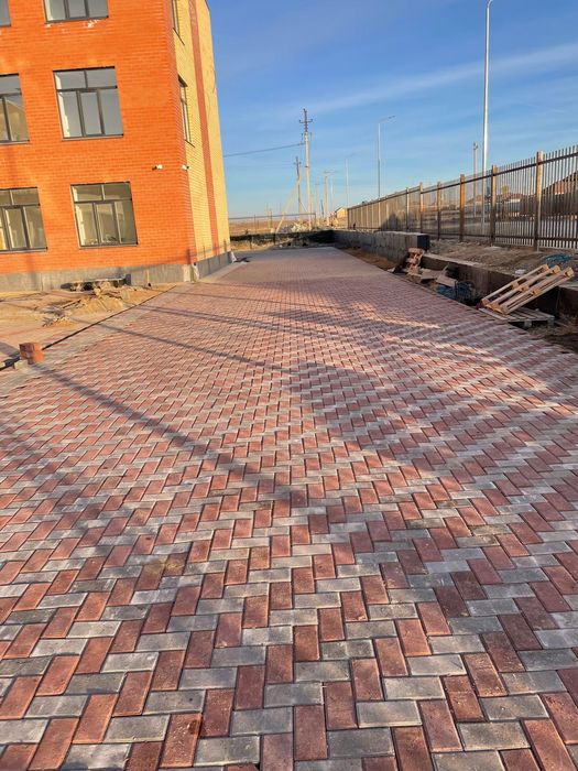 Укладка брусчатка бордюры порегреб