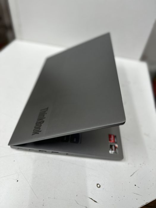 Продается ноутбук ThinkBook