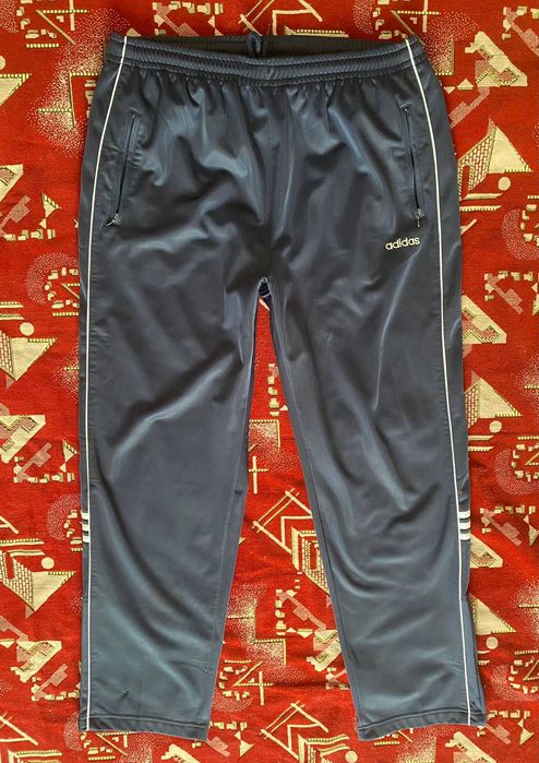 Фирмен. трико от "Adidas" original D9 на 56 разм.