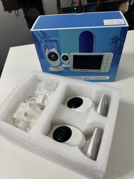 Чисто нов бебефон с две камери