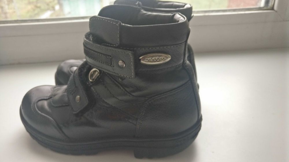 27 размер детские кожанные ботинки Elegami