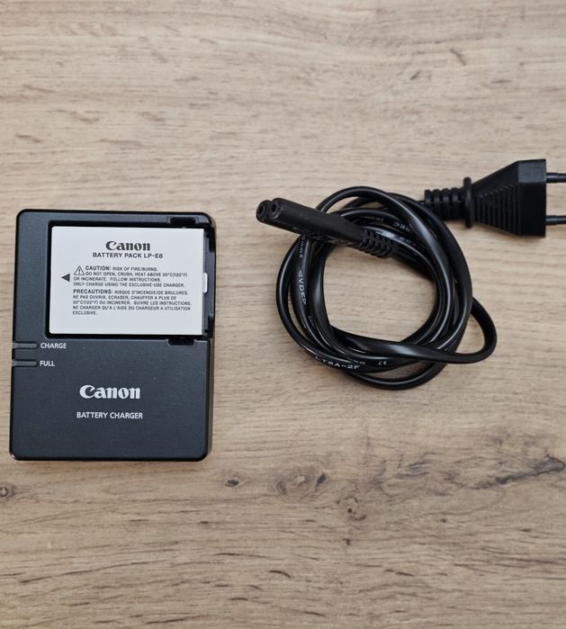 Canon eos 700D  НОВ