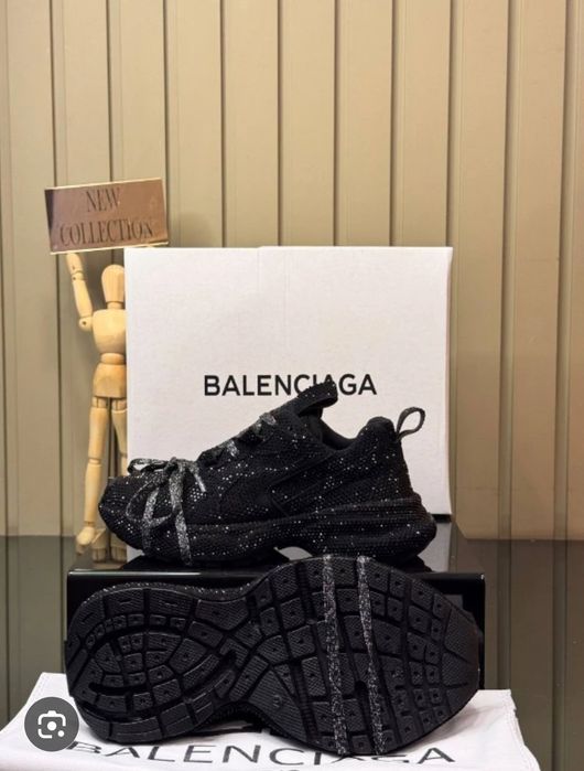 Обувки new balance lvv channel lorro piana