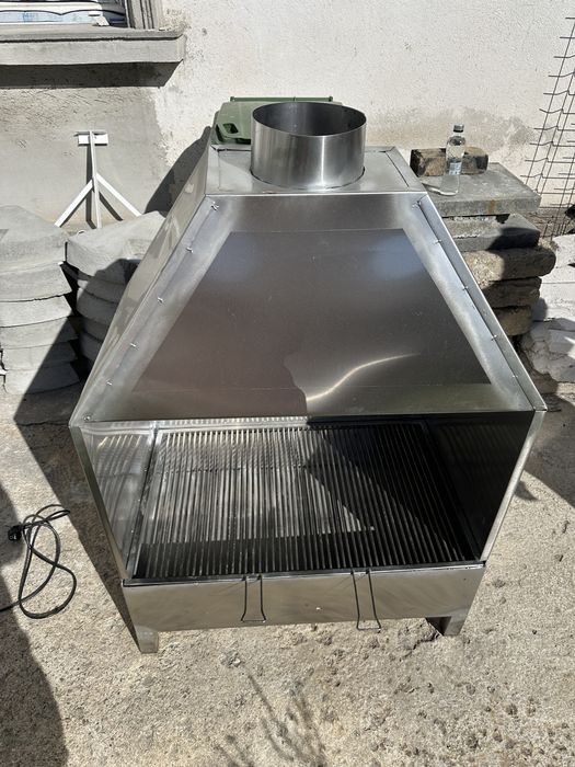 Grătar profesional din inox, nou, cu șamotă – 80 × 50 cm