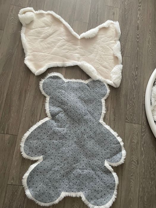 2 covorase Fluffy, albe, in forma de ursulet si tigrisor