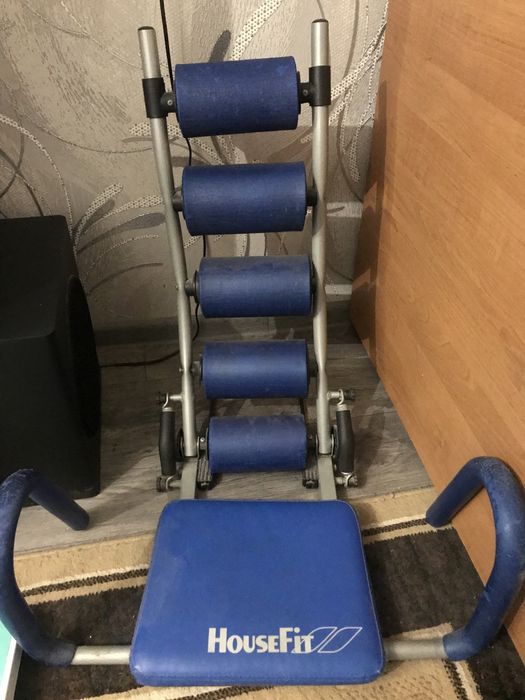 Тренажер для преса и мышц брюшной полости