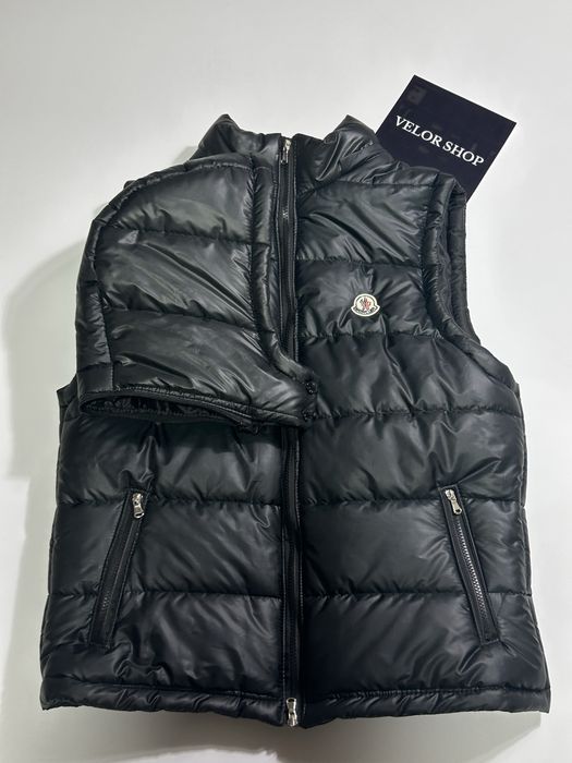 безрукавка Moncler