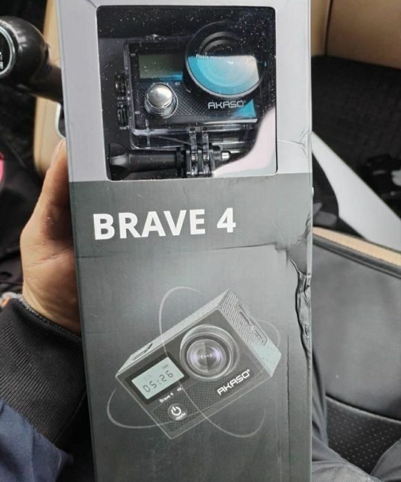 Akaso Brave 4 Cameră de Acțiune 4K Ultra HD Subacvatică (cu Husă) Kit de Accesorii cu Ecran de 2" și Wi-Fi Neagră noua pret 300 de lei