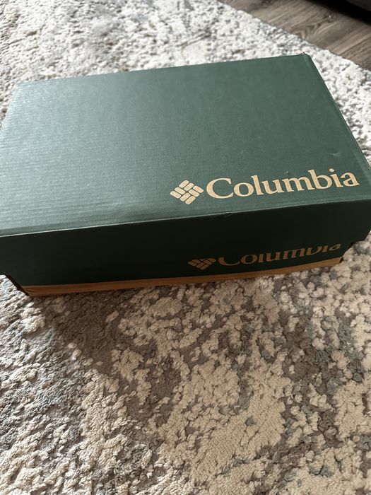 Продам кроссовки columbia