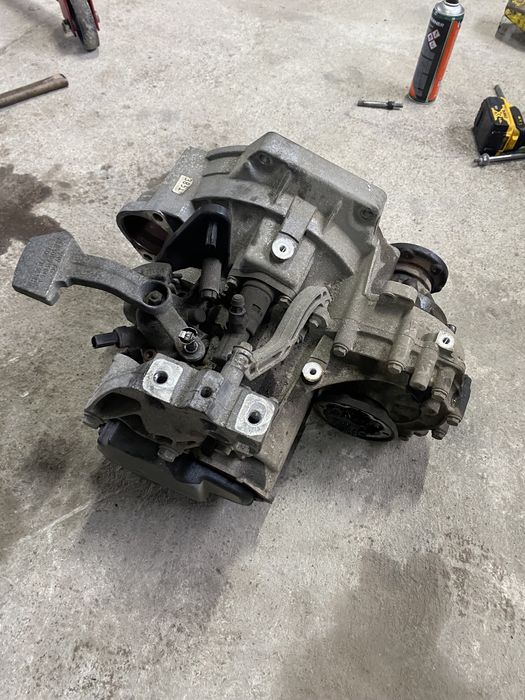 Cutie manuala 5 trepte MWW Skoda octavia 3 golf 7 passat 1.6tdi clh