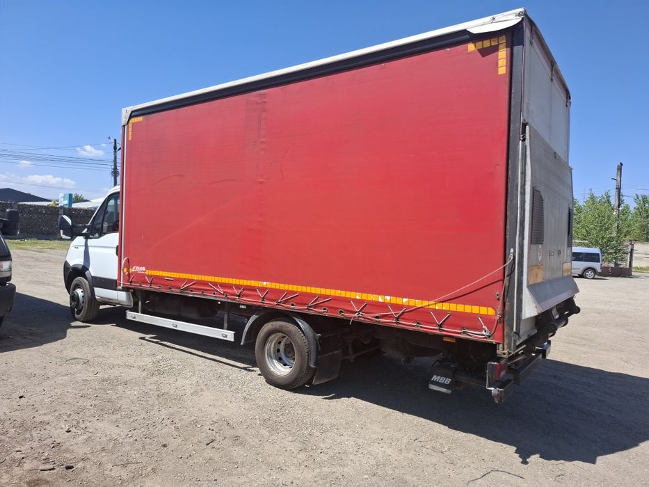 Autoutilitara iveco