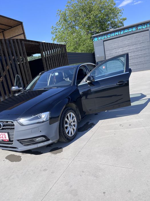 Audi A4 B8 an2012