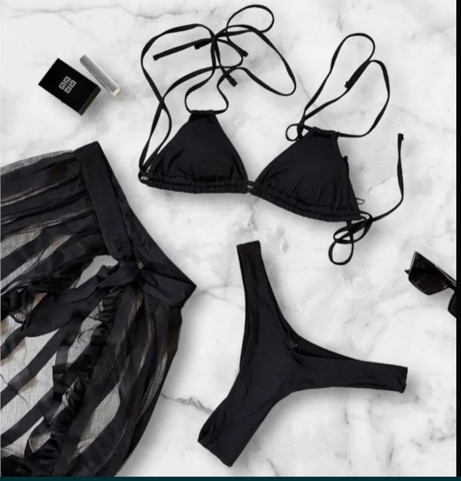 Скидка!Стильный купальник двойка в черном цвете,без юбочки