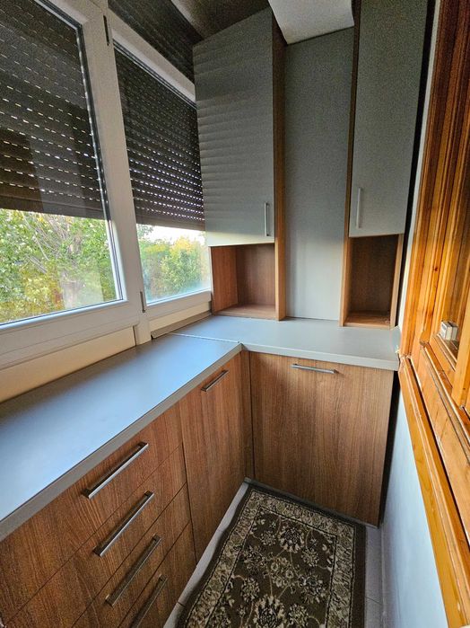Închiriez garsoniera transformata in 2 camere , zona Sărari, lângă Liceul Henri Coandă!