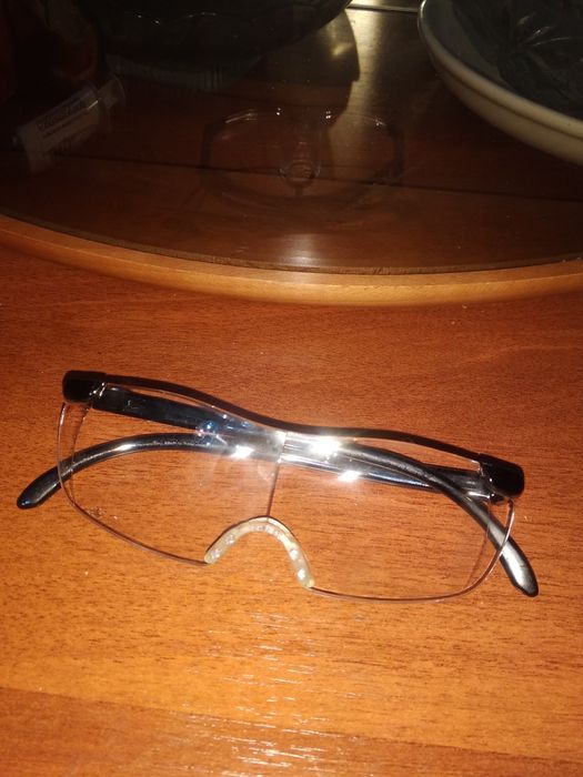 Продам очки-лупа