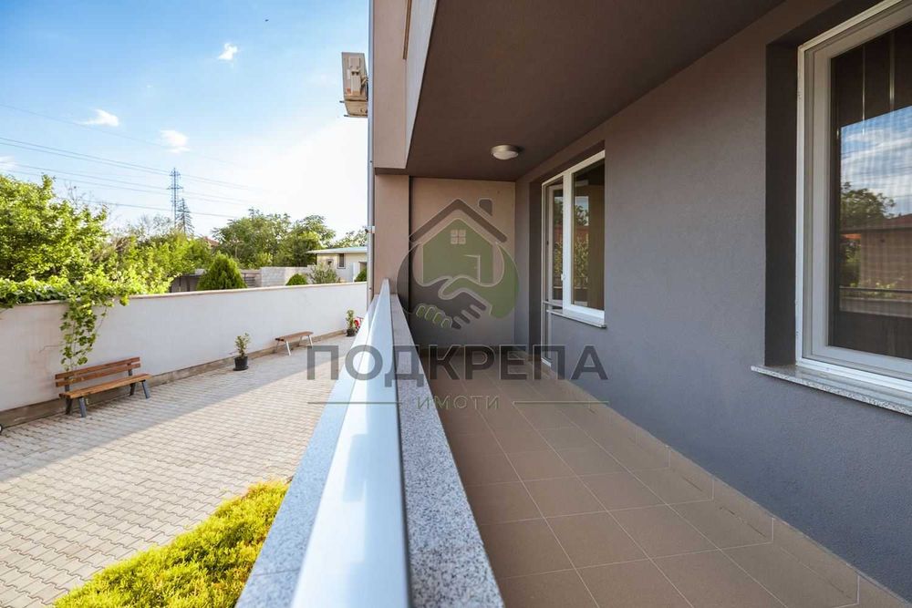 Продава се Тристаен апартамент в Пловдив, Остромила - 133 кв.м за 1797 €/кв.м - Снимка #12