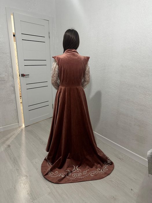 Платье для узату, сырга салу