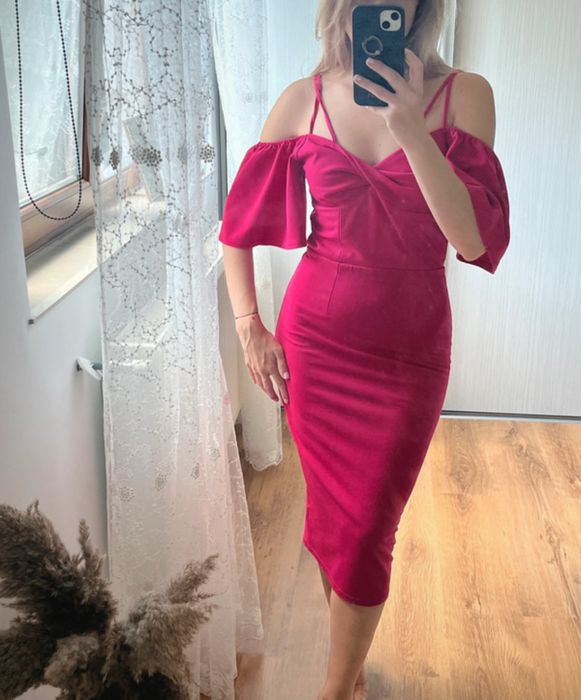 Rochie Asos marimea 36.