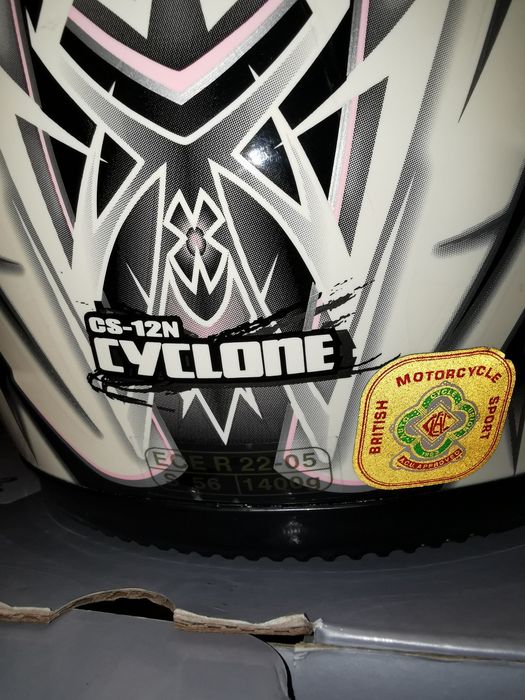 Мотоциклетна каска HJC