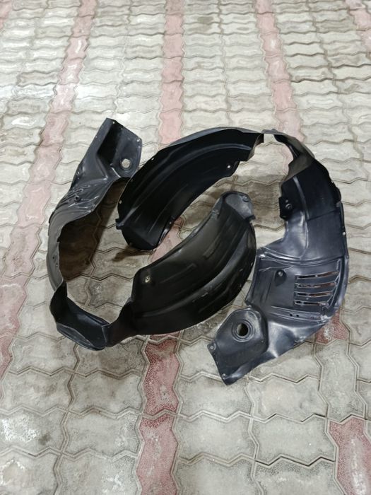 Подкрыльники передние на Hailander 2001.