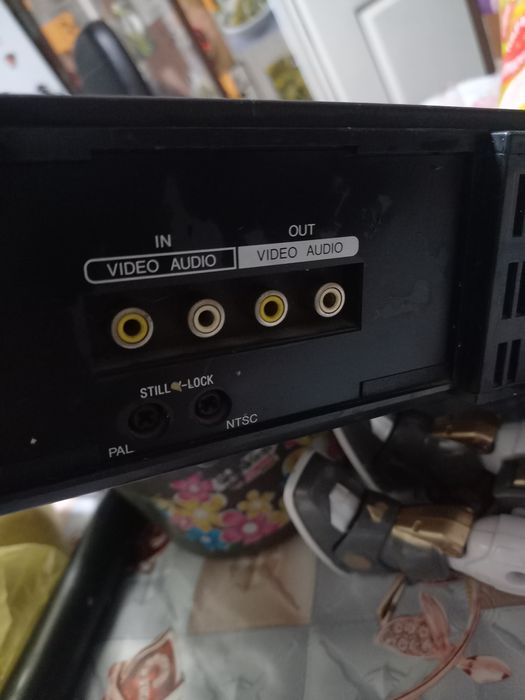 Японский видеомагнитофон  FISHER .