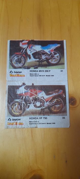 Продавам /Заменям картинки от дъвки