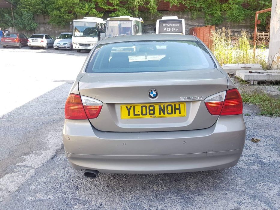 BMW E90 320d 177кс N47 ръчка седан НА ЧАСТИ!