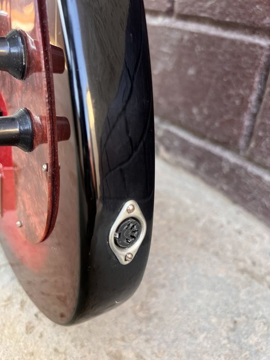 Бас гитара советская