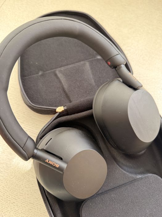 Нацшники оригинальные Sony WH-1000XM5