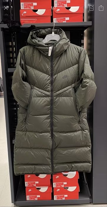 Продам зимний пуховик nike