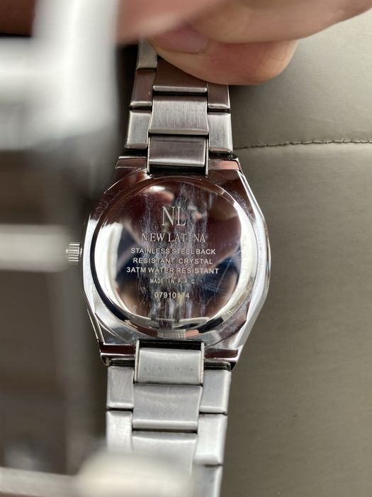 Arabiston qol soati new latina orginal