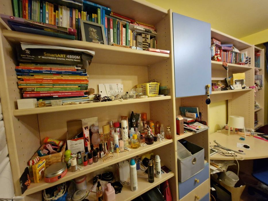 Vand set complet de mobilier pentru camera copilului