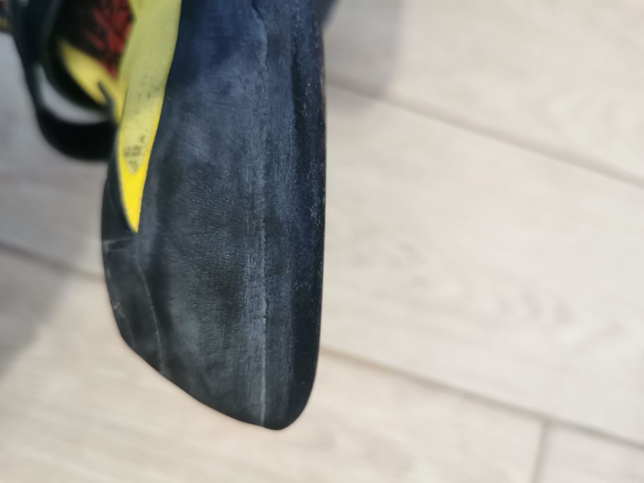 La Sportiva SKWAMA. Espadrile escalada