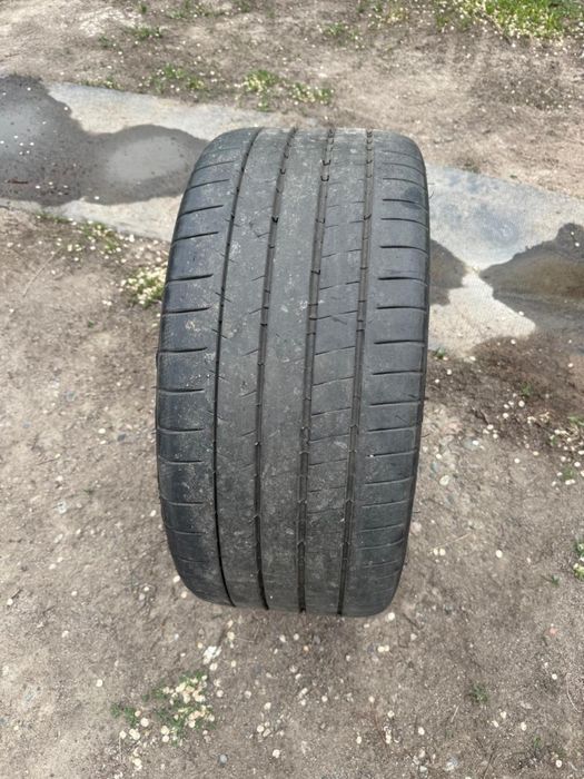 Продам шины с дисками r 21  от mersedes 221 .