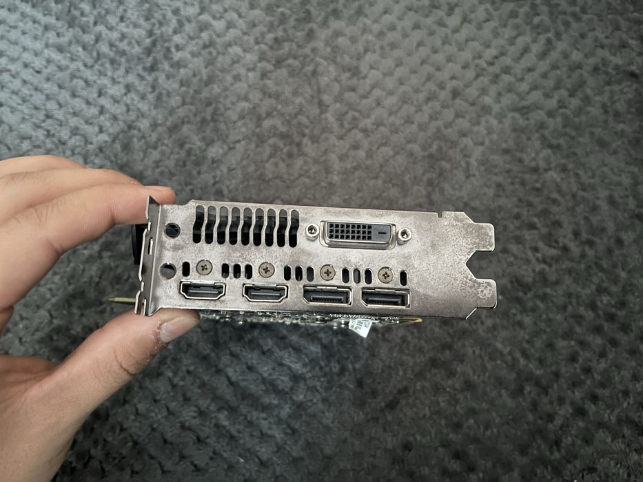 Продам видеокарту срочно!!!