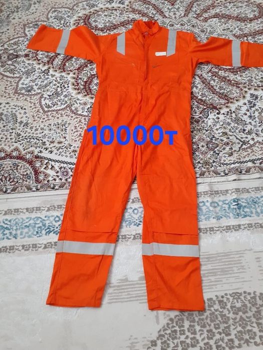 Комбинезон        .