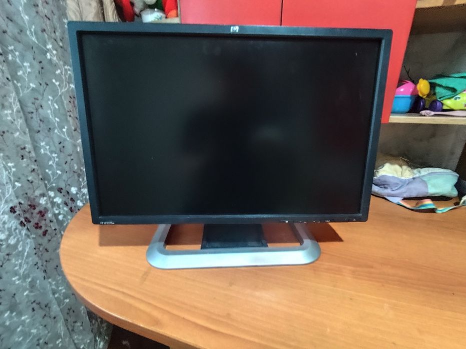 Продам Мониторы HP