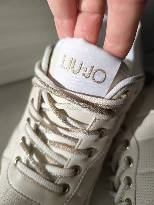 Adidași liu jo crem