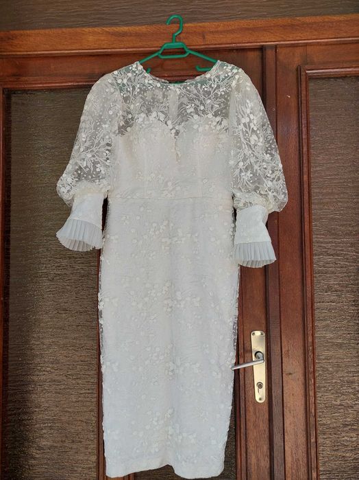 Rochie eleganta alba
